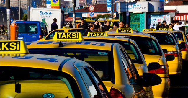 Yolcular tepkili taksici memnun