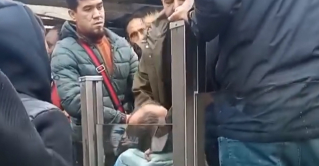 Fatih'te tramvayda taciz iddiasına dayak