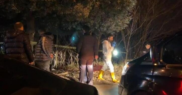 Eyüpsultan'da  ağaçlık alana uçan otomobilde yangın çıktı: 1'i polis, 2 ölü