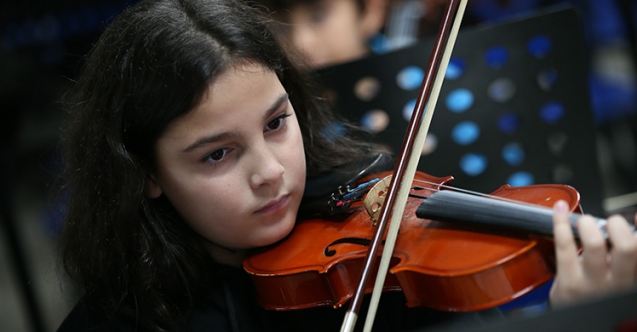 İzmir'de çocuklar müzikle buluşuyor