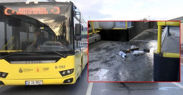Fatih'te İETT otobüsünde meşale yakılınca yolcular otobüsten kaçtı