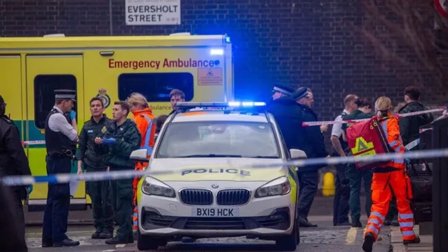Londra'da silahlı saldırı: 2'si çocuk 5 yaralı!