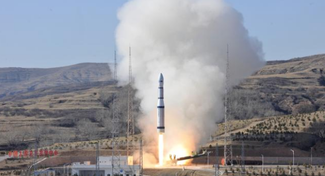 Çin, InSAR uydularını uzaya yolladı