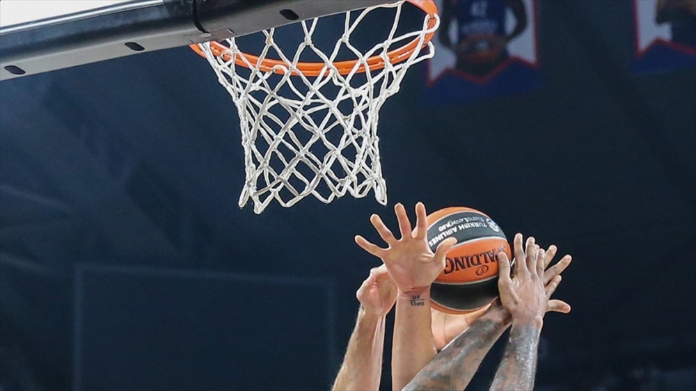 Basketbol THY Avrupa Ligi'nde kritik Türk derbisi yarın oynanacak