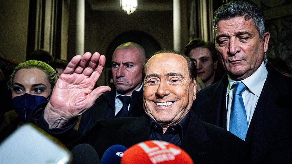 Berlusconi, lösemi teşhisi ile tedavi altında