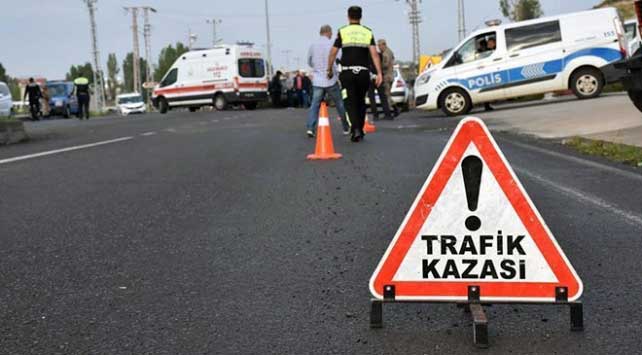 Malatya'da trafik kazası.. Bebek hayatını kaybetti, 2 kişi ise yaralı..