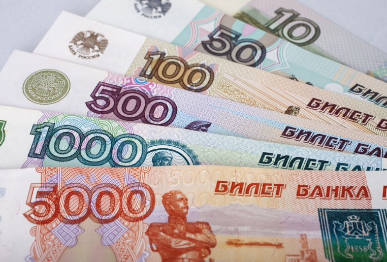Rusya'nın ihracat ödemelerinde rublenin payı doları yakaladı
