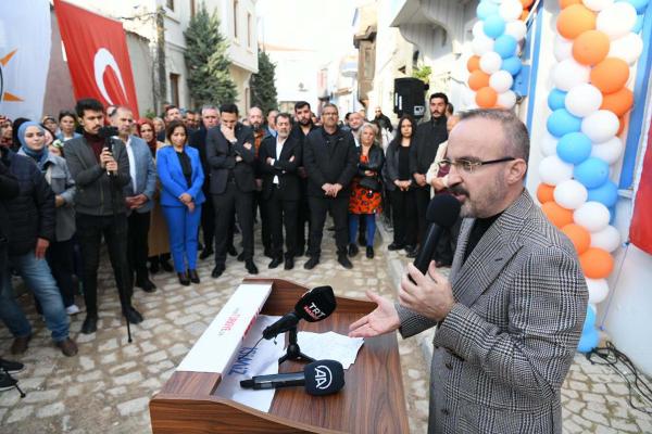 AK Parti'den Gökçeada'ya gelen Yunan Bakana Bozcaada daveti