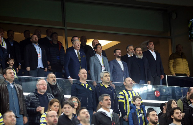 PFDK'dan Fenerbahçeli yöneticilere ceza