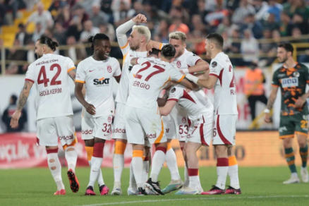Alanyaspor - Galatasaray: 1-4 (Maç sonucu-özet)