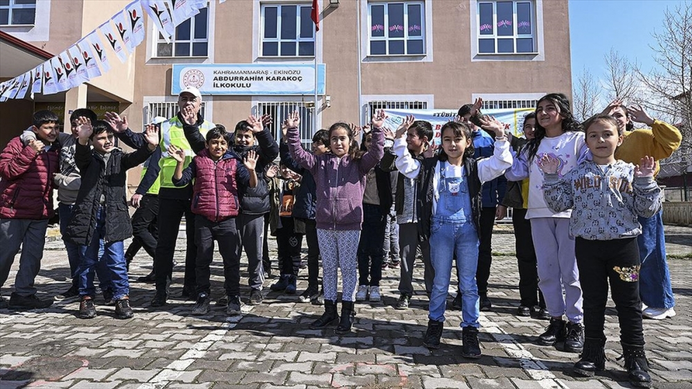 Deprem bölgesindeki çocuklar okullarına döndü mü? Resmi sayı açıklandı