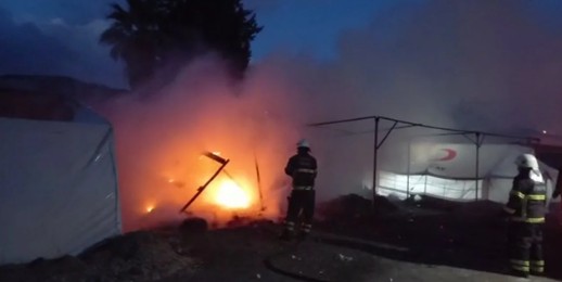 Hatay'da çadır kentte yangın