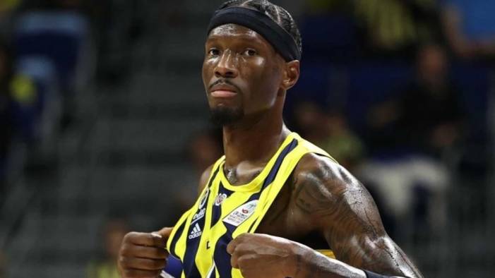 Nigel Hayes-Davis kimdir, kaç yaşında, nereli, boyu kaç, evli mi, eşi kim, hangi takımlarda oynadı, kariyeri, istatistikleri?