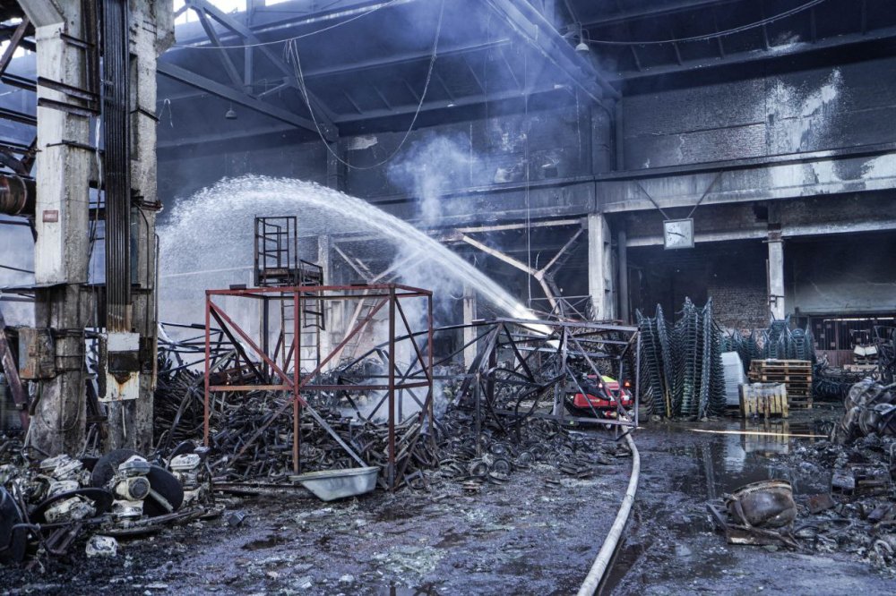 Ukrayna’da yangına müdahalede robot kullanıldı