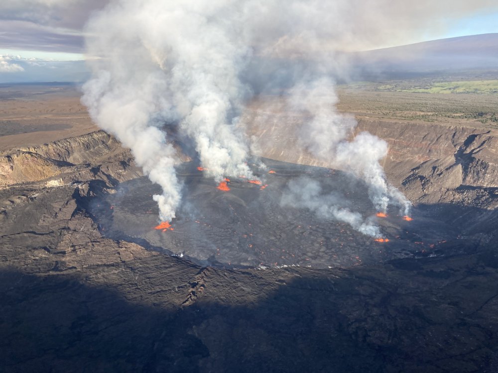 Kilauea yanardağında patlama: "Sağlık tehlikesi yaratabilir"