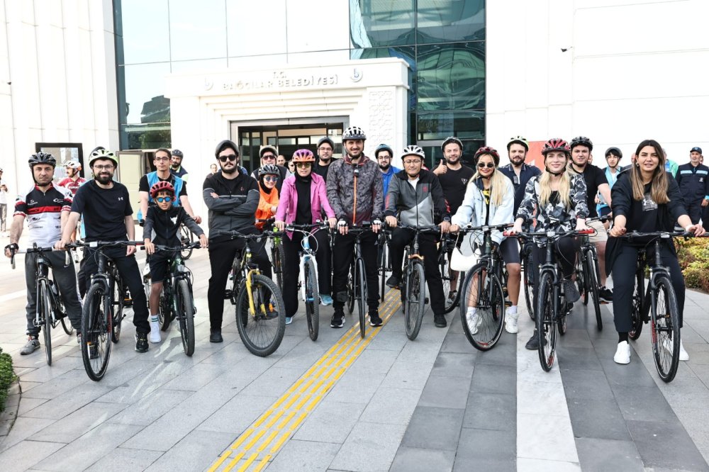 Bağcılar'da çevreyi korumak için bisiklet turu düzenlendi