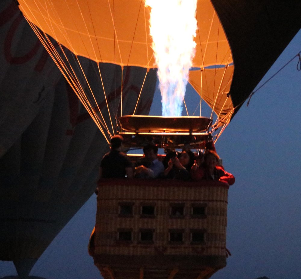 Kapadokya'daki balon turu fiyatları dudak uçuklatıyor