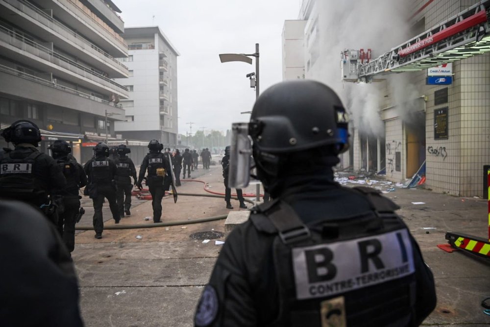 Fransa’daki protestolarda gözaltına alınanların sayısı 667 oldu
