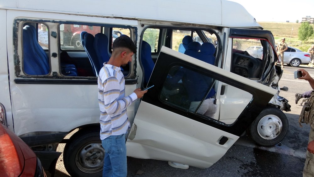 Van'da zincirleme kaza: 19 yaralı