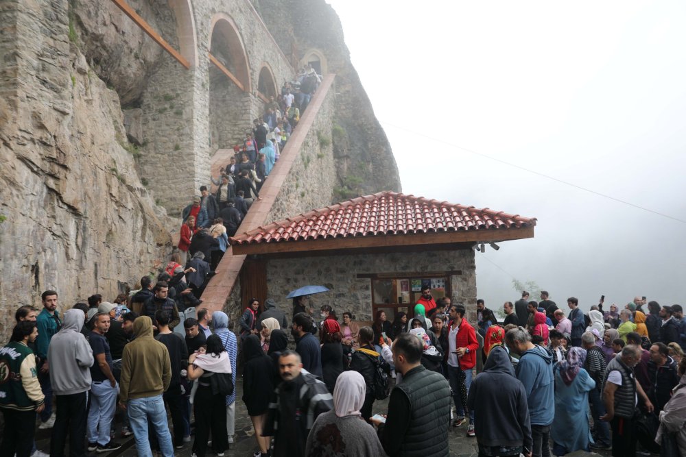 Trabzon'a 'Arap turist' akını: 12 farklı ülkeden 35 uçak seferi!