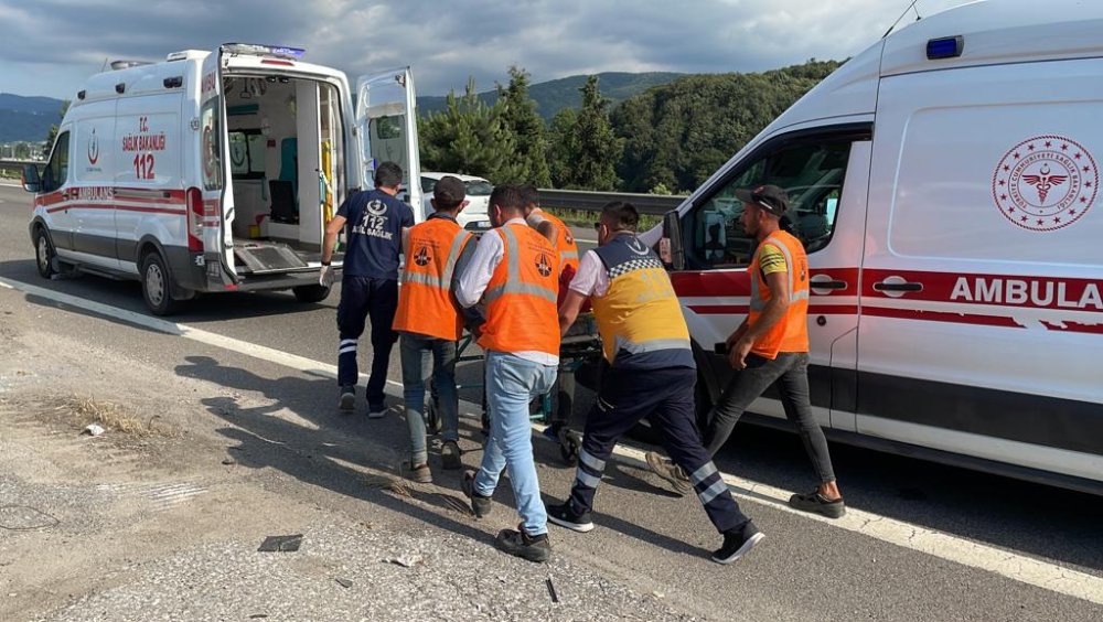 Anadolu Otoyolu'nda kaza: 11 yaralı