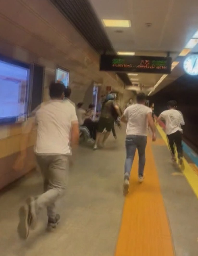 Maramaray'da ve metroda taciz: Yolcular tarafından dövüldü