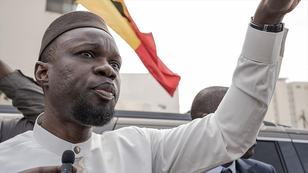 Bir ülke daha karıştı! Senegal'de halk sokaklara çıktı