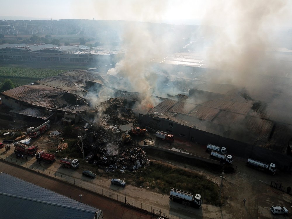 Bursa'da 10 fabrikayı küle çeviren yangının çıkış nedeni belli oldu