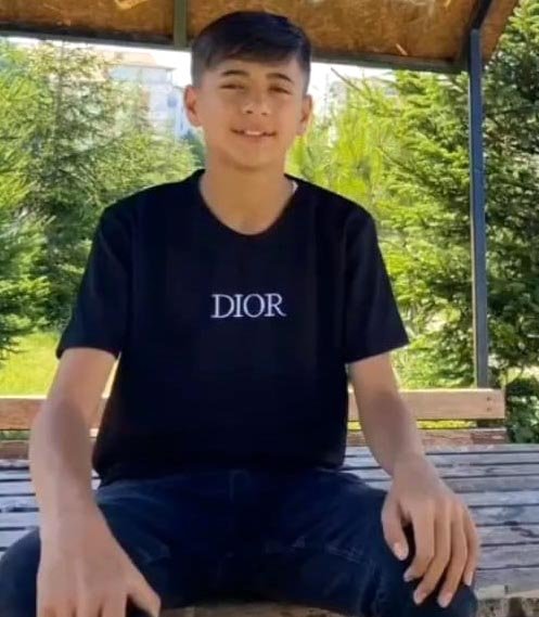 Parkta cansız bedeni bulunan 13 yaşındaki Osman, toprağa verildi