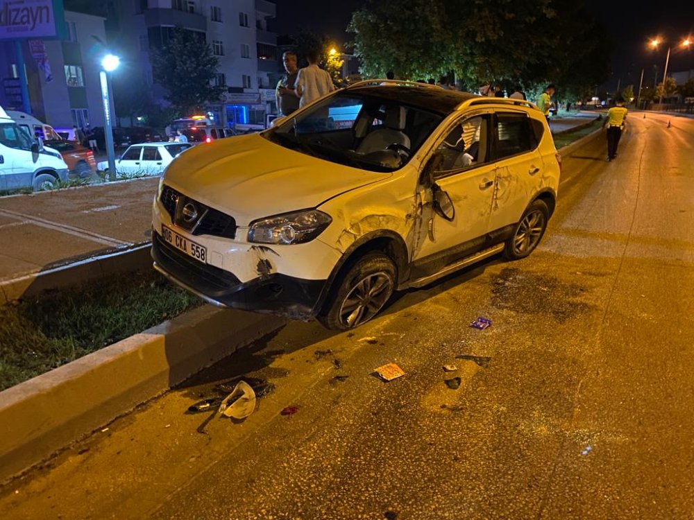 Kaza yapan araç, binanın otoparkına düştü: 5 yaralı