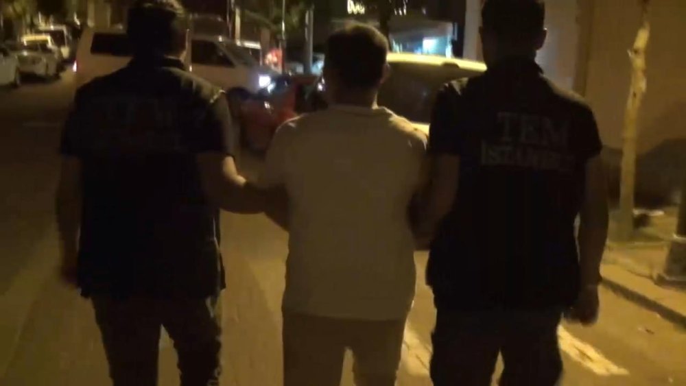 İstanbul'da FETÖ operasyonu: 5 tutuklama