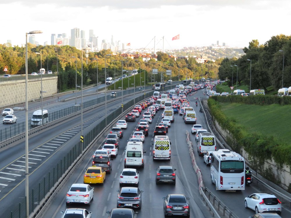 İstanbul'da okul trafiği başladı