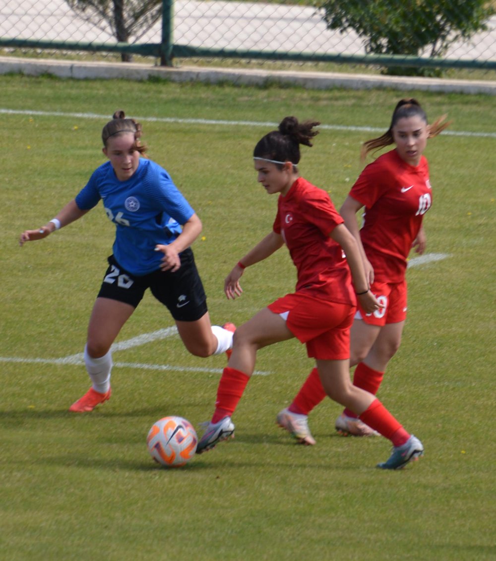 U19 Kadın Milli Futbol Takımı Estonya'yı mağlup etti