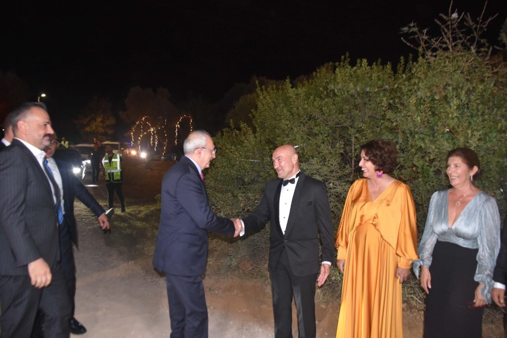 Kılıçdaroğlu, Tunç Soyer'in kızının düğününe katıldı