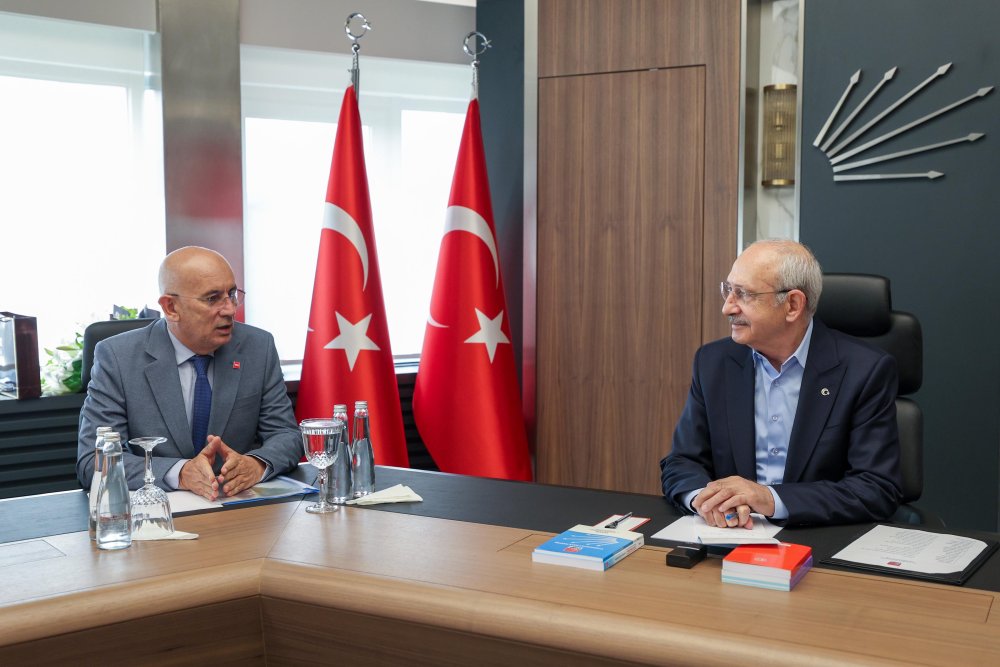 Kılıçdaroğlu, partisinin Ankara teşkilatı ile bir araya geldi