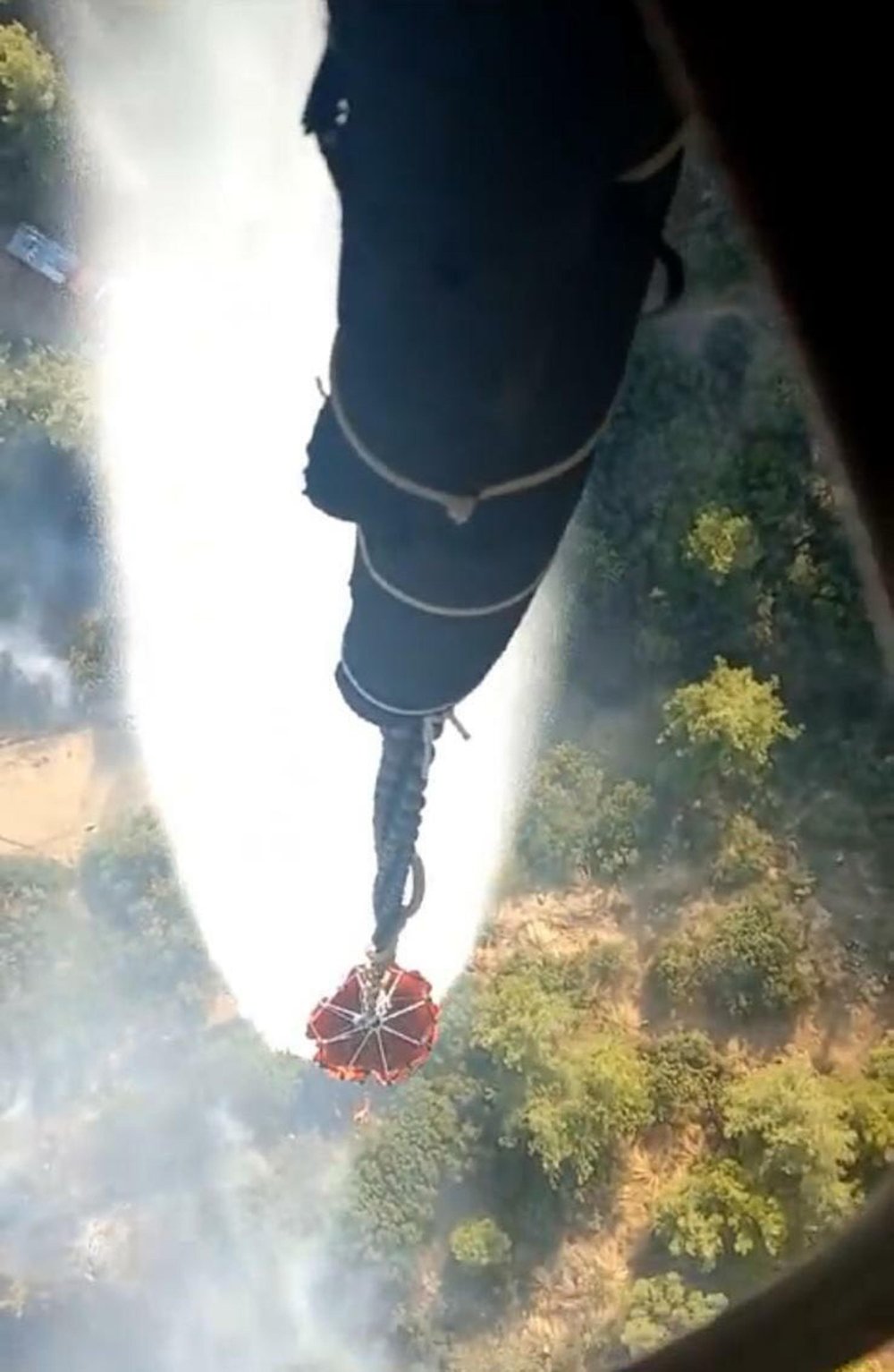 Orman yangınları başladı: Ekipler havadan ve karadan müdahale etmeye çalışıyor