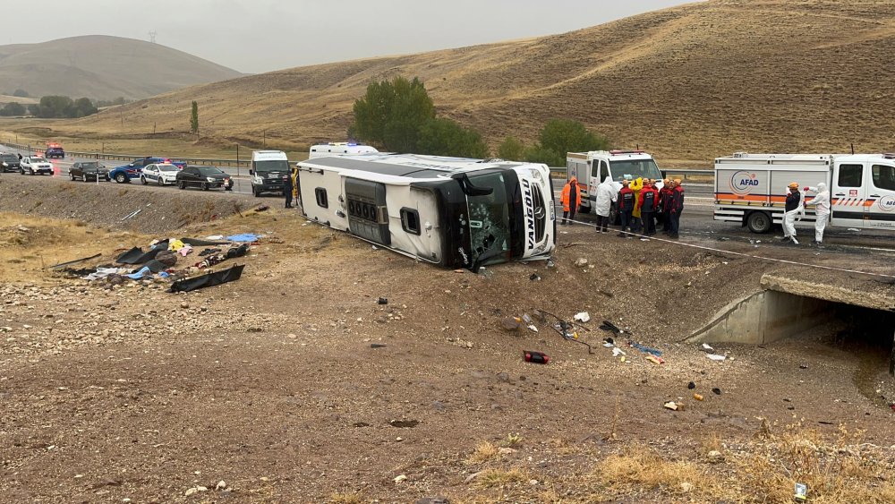 7 kişinin öldüğü otobüs kazasında babasını kaybeden Vedat: Otobüsü çok dengesiz kullanıyordu