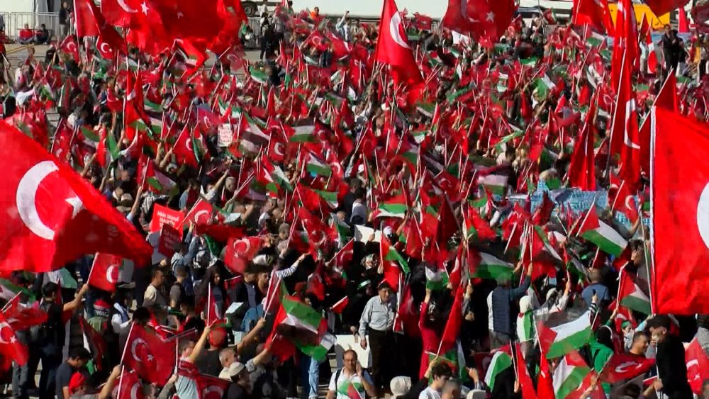 İstanbul'da Büyük Filistin Mitingi: Alana girişler başladı