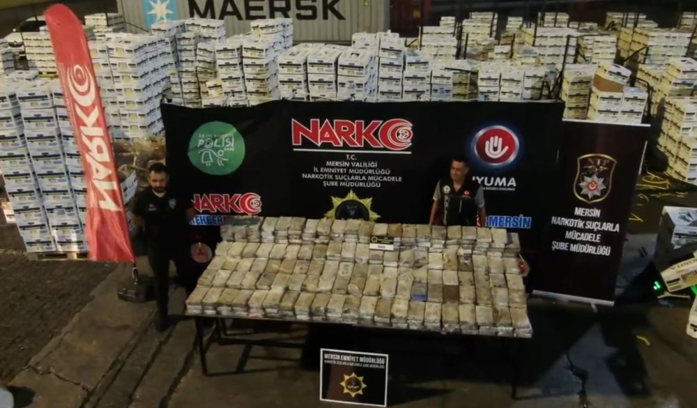 Mersin Limanı'nda ele geçirilen 610 kilogram kokaine 3 tutuklama