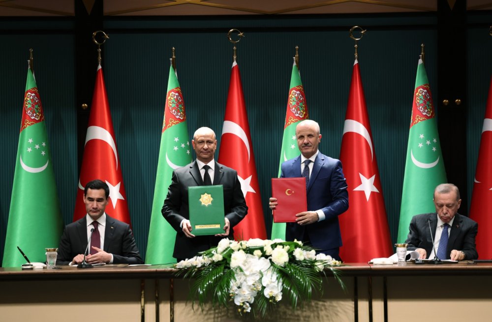 Türkmenistan ile ortak diploma programları açılacak
