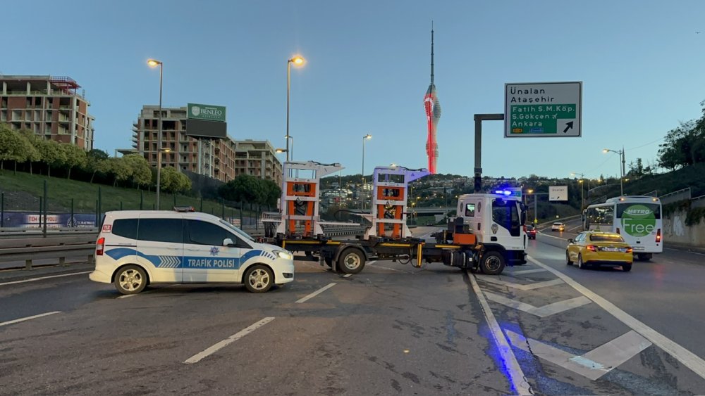 15 Temmuz Şehitler Köprüsü maraton nedeniyle trafiğe kapatıldı
