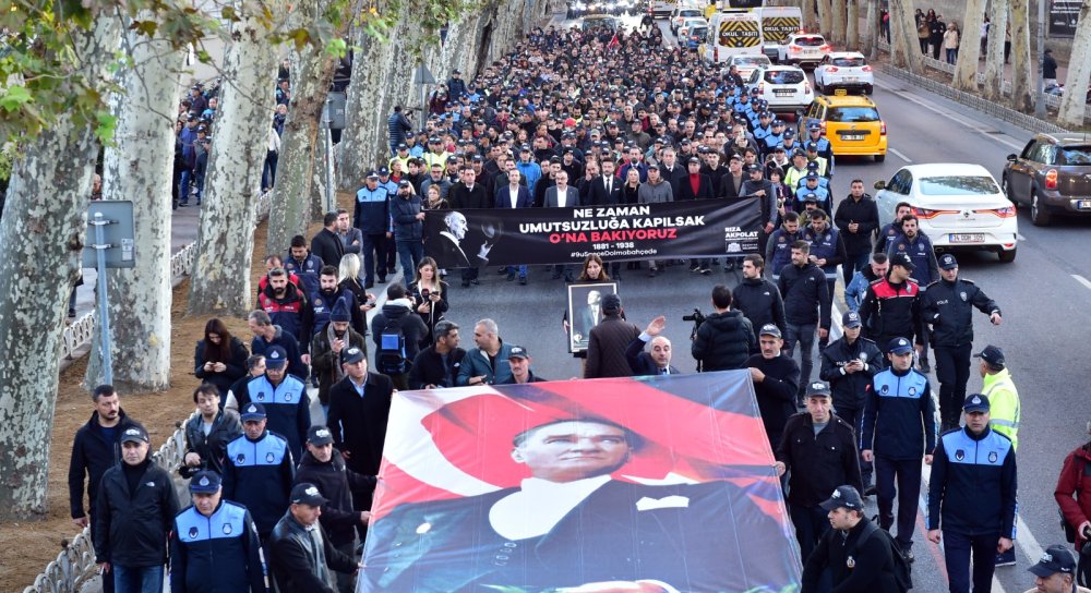 Beşiktaş Belediyesi'ndan 10 Kasım'da 'Saygı Yürüyüşü'
