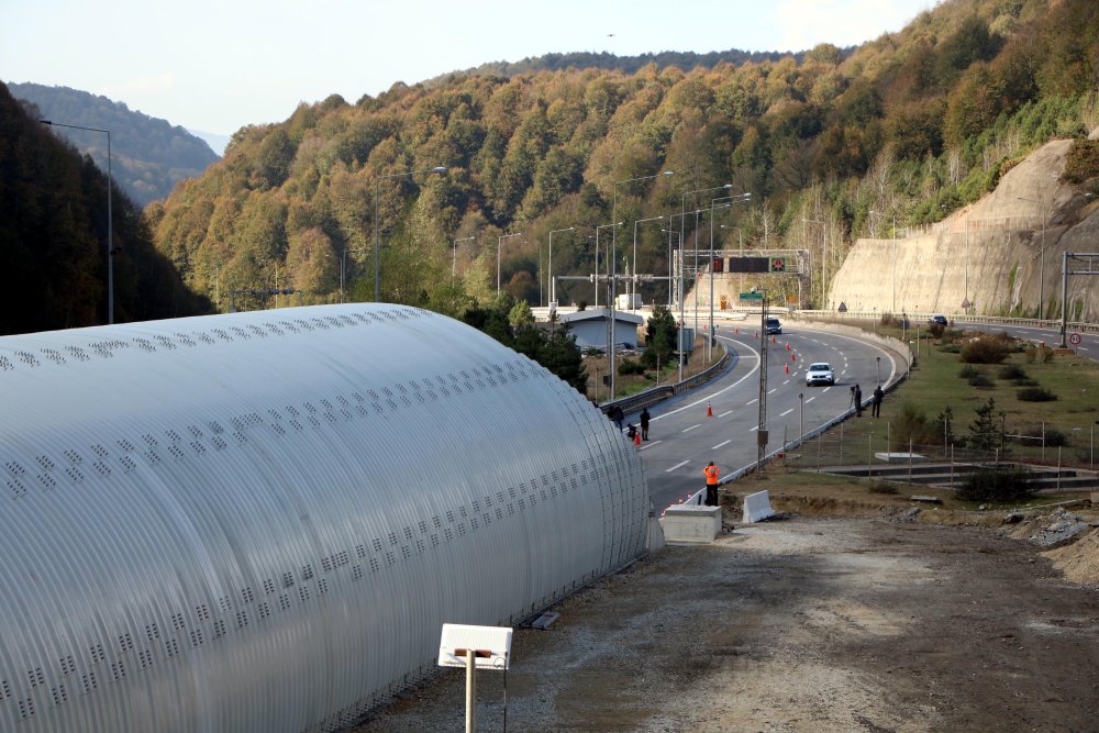 Bolu Dağı Tüneli uzatıldı; D-100 trafiği normale döndü