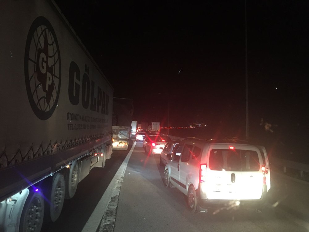 Tünelde çalışma: İstanbul istikametinde uzun araç kuyruğu oluştu