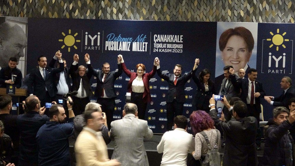 Meral Akşener Çanakkale'de partisinin başkan adayını açıkladı