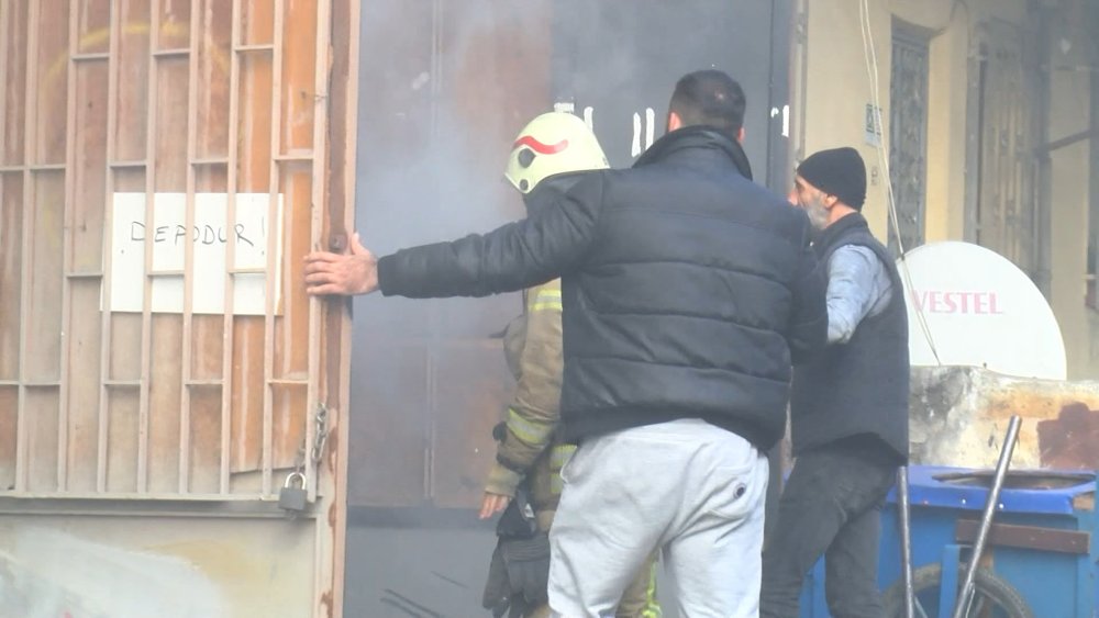 Kadıköy'de çıkan yangında kundaklandı iddiası kafaları karıştırdı