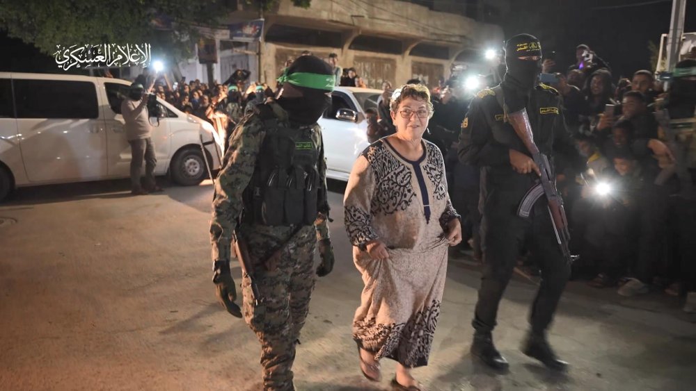 Hamas, serbest bırakılan rehinelerin görüntülerini yayınladı