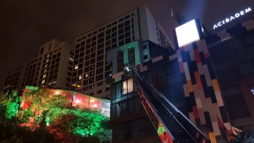 Şişli'deki otelde yangın çıktı