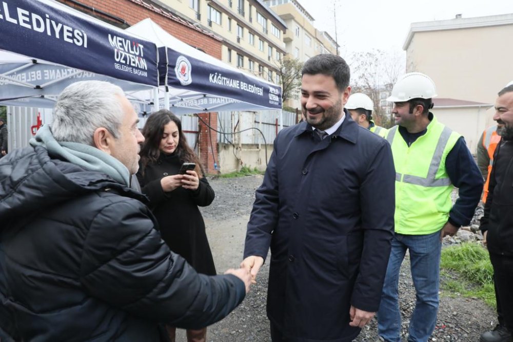 Belediye Başkanı Öztekin, kentsel dönüşüm projesini yerinde inceledi