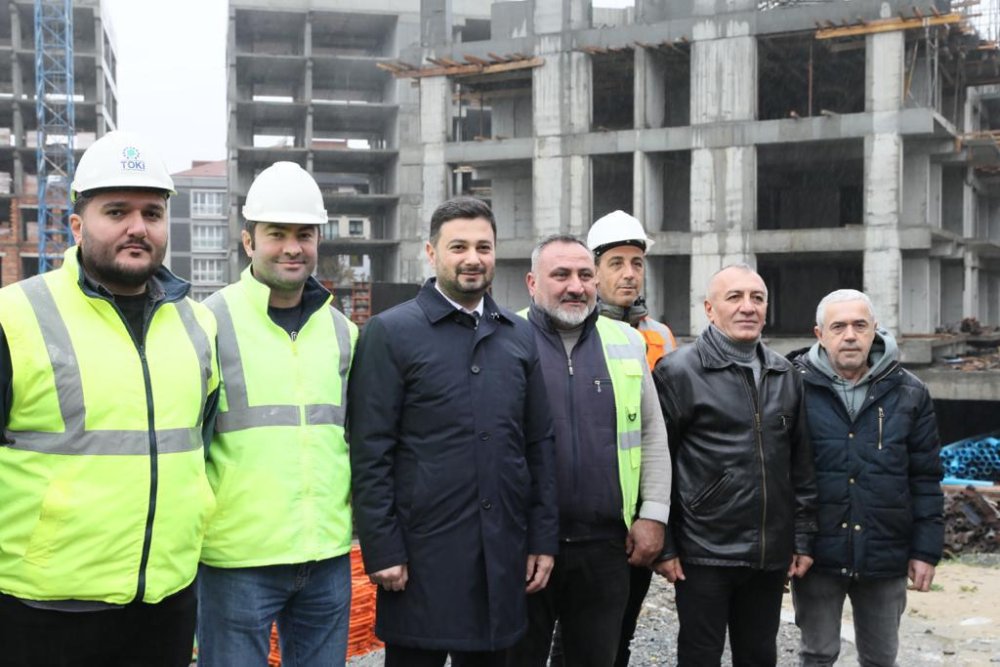Belediye Başkanı Öztekin, kentsel dönüşüm projesini yerinde inceledi